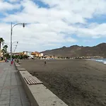 Junto El Mar 그란 타라할