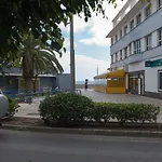 Junto El Mar 아파트