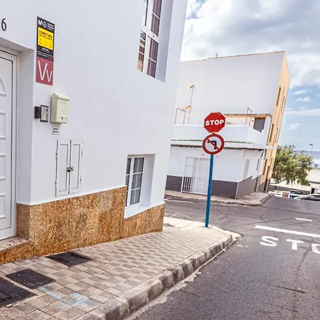 Junto El Mar 아파트 그란 타라할